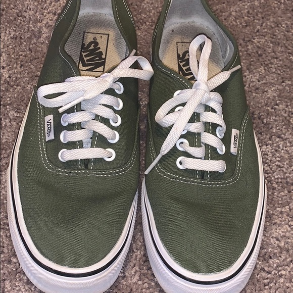 Vans - Picture 2 of 4